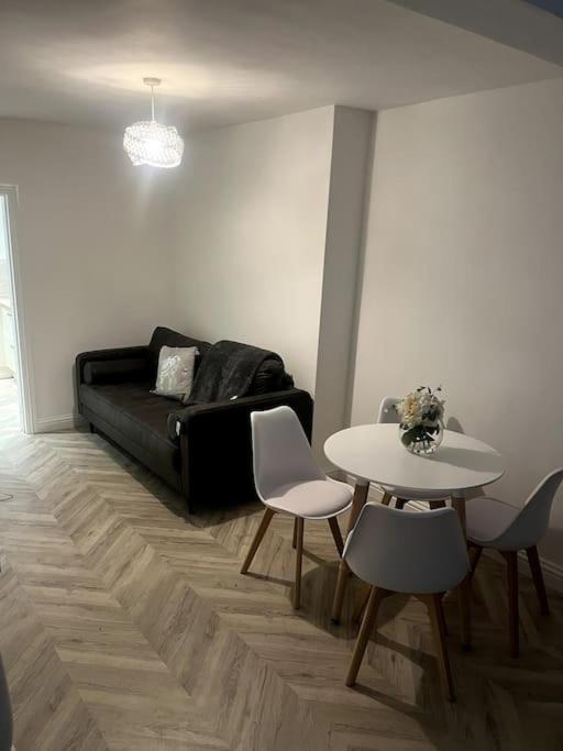Modern Welsh Cottage Porth  Ngoại thất bức ảnh